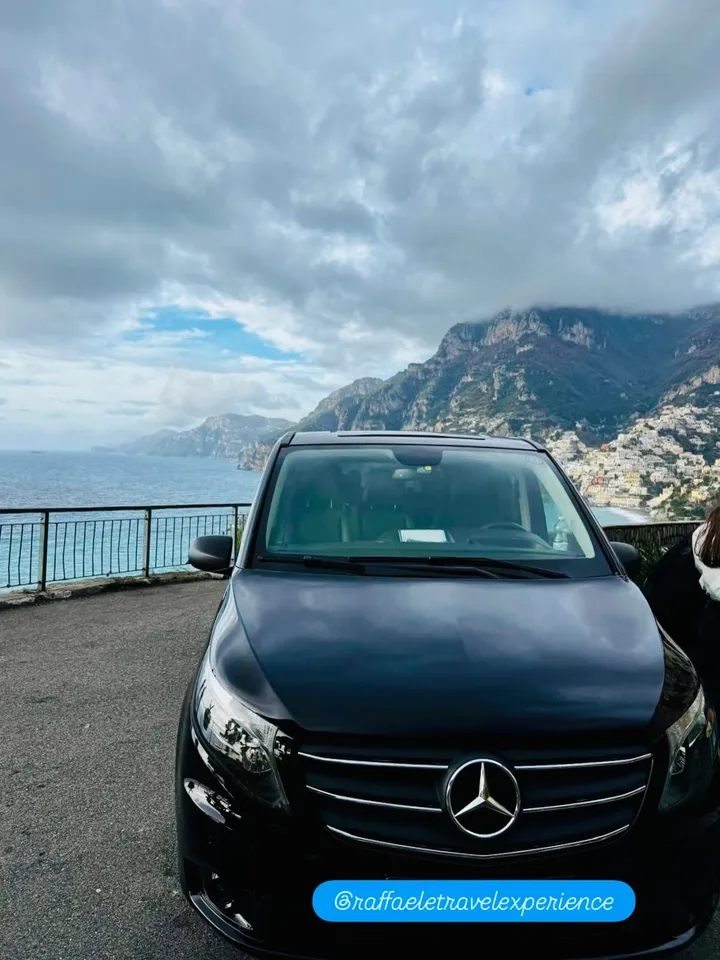 Forget the traffic and the winding roads: your only job is to soak in the view. 🌊✨
With a private chauffeur service, th…